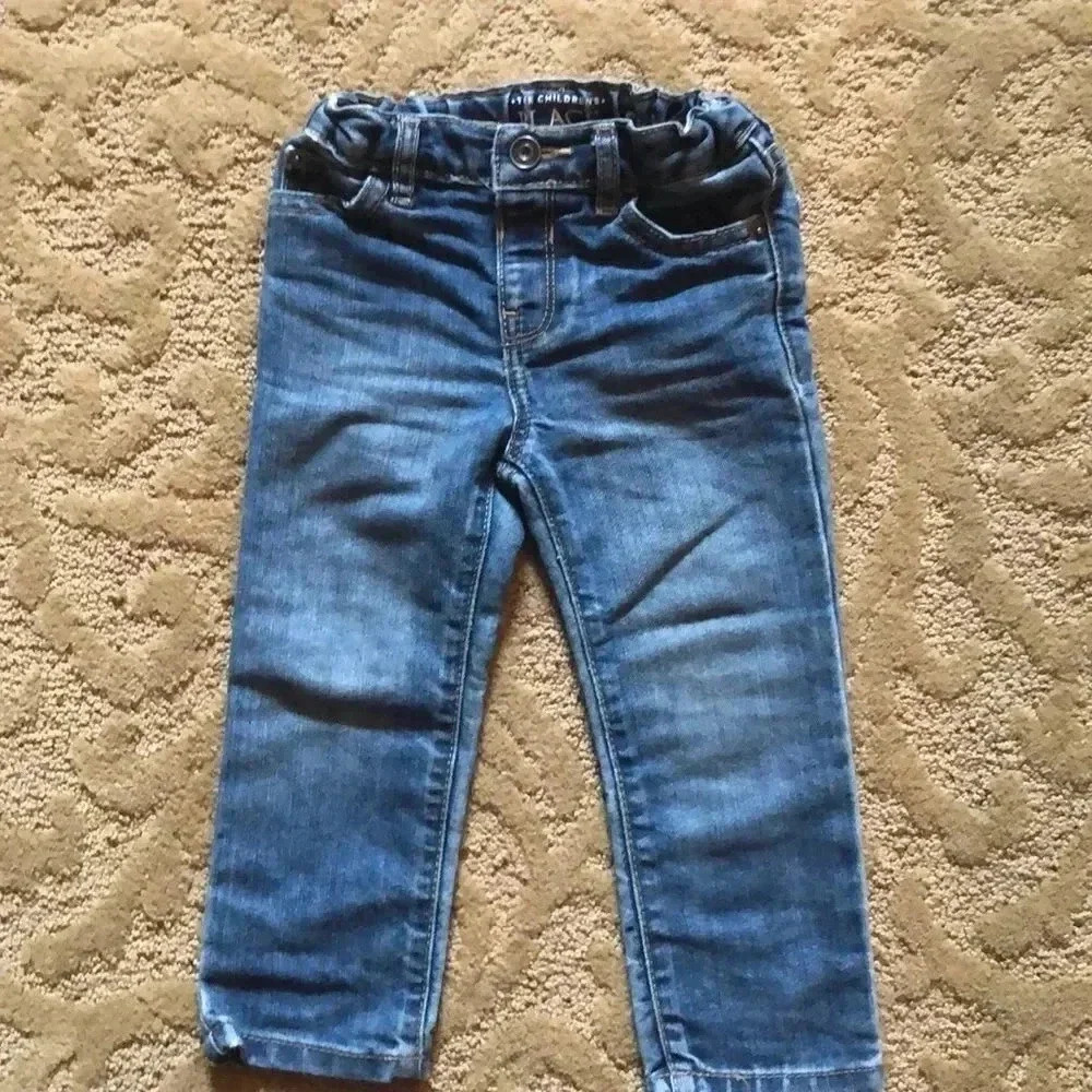 The children’s place skinny jeans 2T light in color and adjustable waist